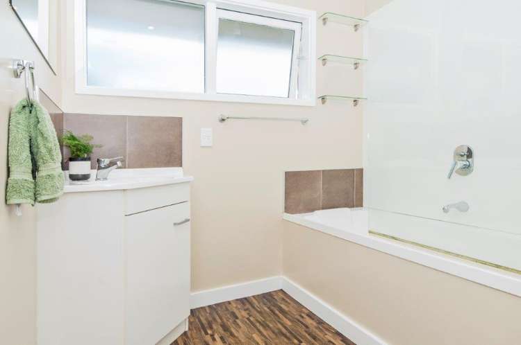 12 Lee Street Southbridge_11