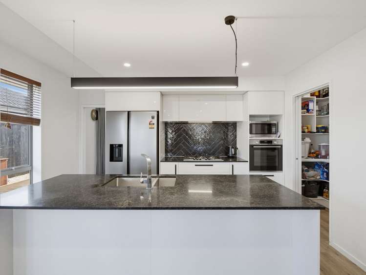 13 Zinnia Way Wigram_9