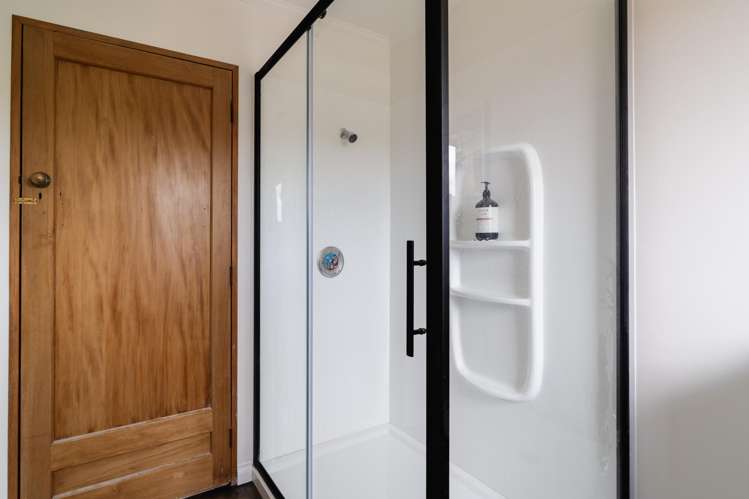 11 Scarp Street Karitane_18