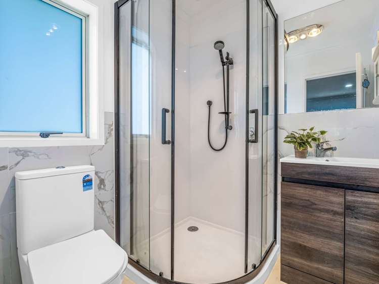 526 Massey Road Mangere_20