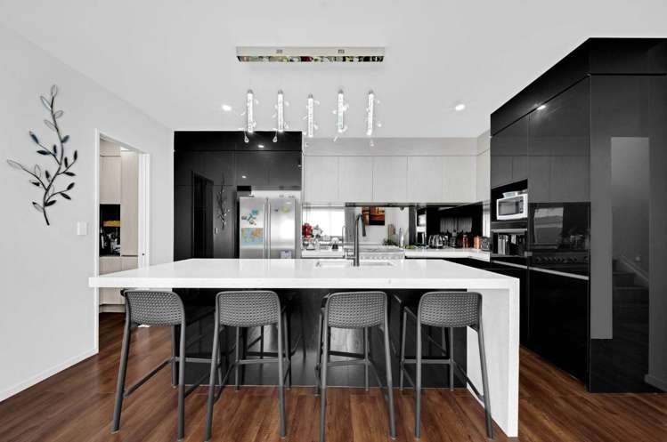 4 Tims Crescent Flat Bush_4