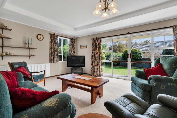 13 Quin Crescent Hawera_5