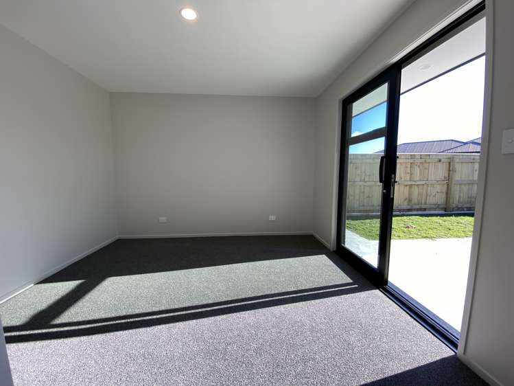 30 Lethbridge Feilding_10