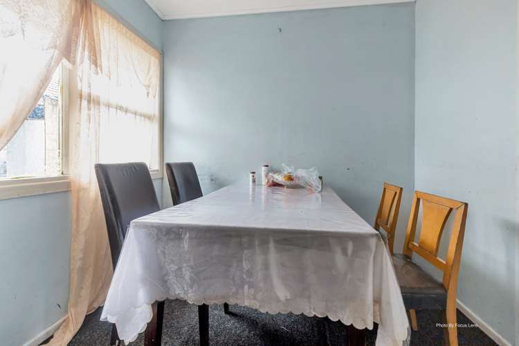 1/85a Tidal Road Mangere_5