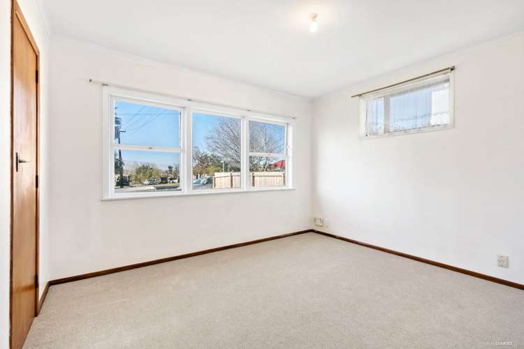 60 Lynwood Road New Lynn_14