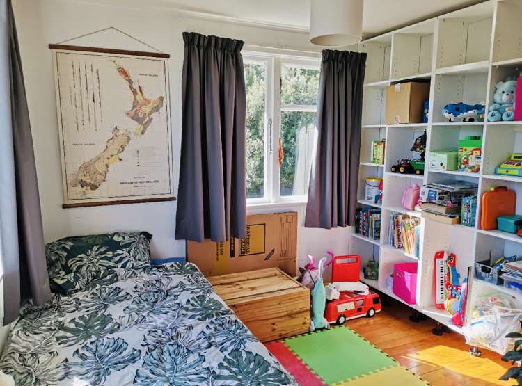 8 Shelley Street Titahi Bay_11