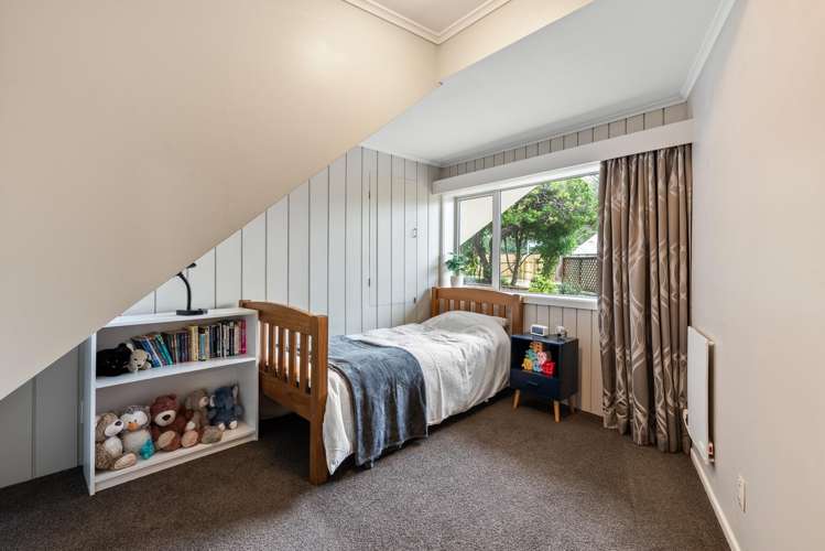 51 Winston Street Crofton Downs_14