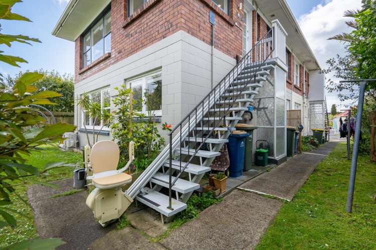 4/5 Cambria Road Devonport_12