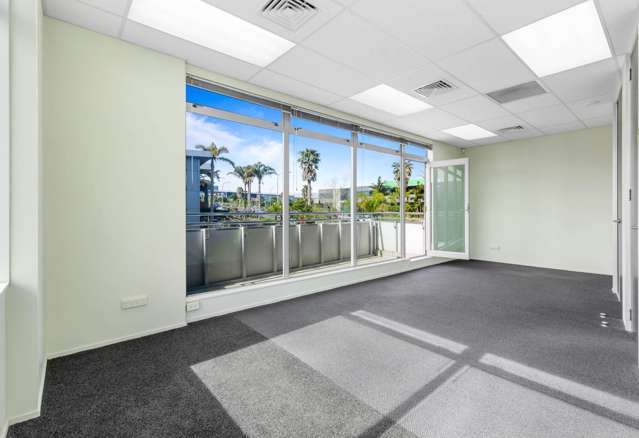 Unit 27/4 Antares Place Rosedale_4