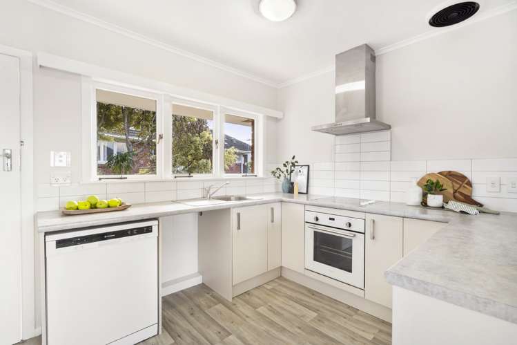 2/46 Jutland Road Hauraki_6