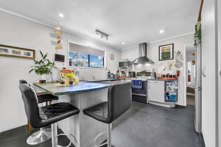 48 Fitzherbert Avenue West Harbour_6