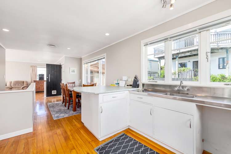 15b Rishworth Avenue Stanmore Bay_2