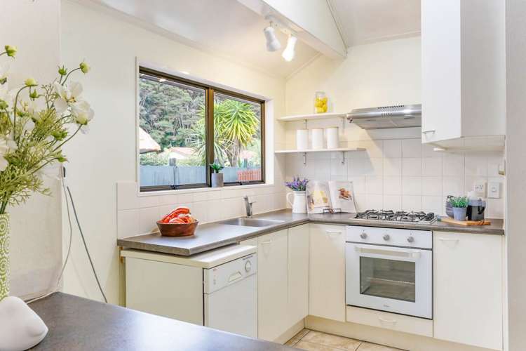 4 Sonnenberg Way Titirangi_5