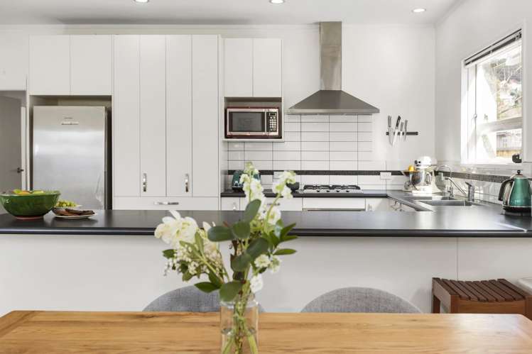 10 Moselle Street Island Bay_1