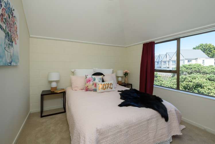 136 Akaroa Drive Maupuia_7