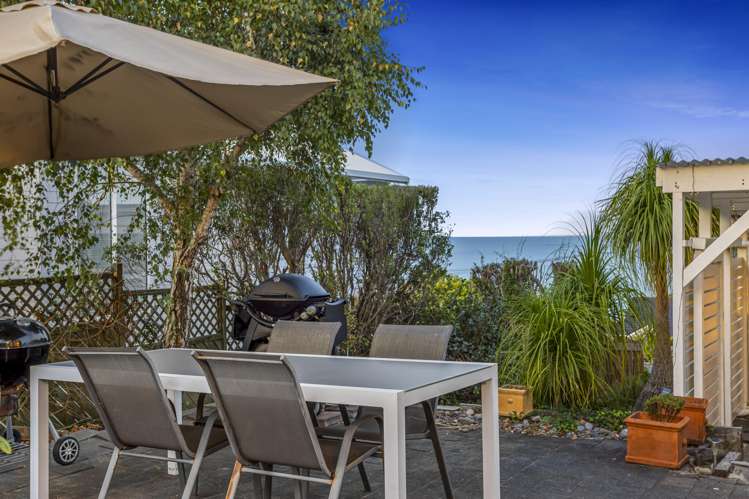 8 Swann Beach Road Stanmore Bay_3