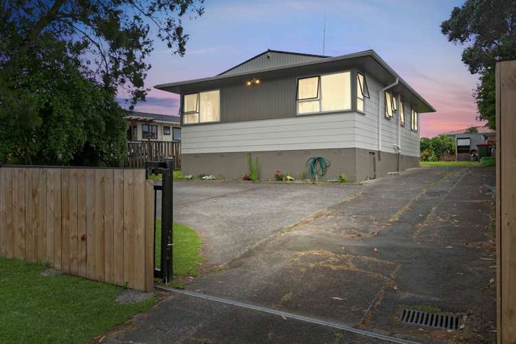 32 Larissa Avenue Henderson_23