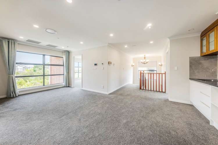 29 Casheltown Way Flat Bush_10