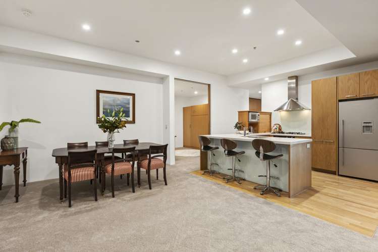 404/22 Herd Street_5