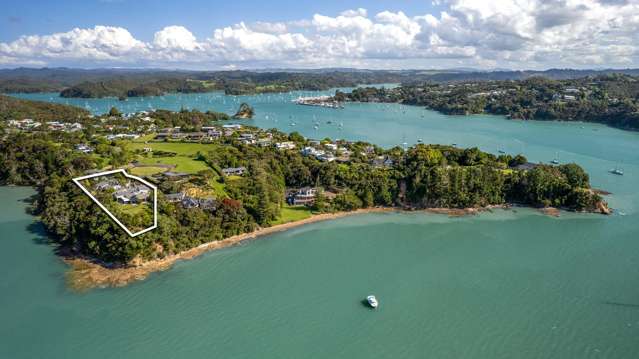 12-14 James Clendon Place Russell_3