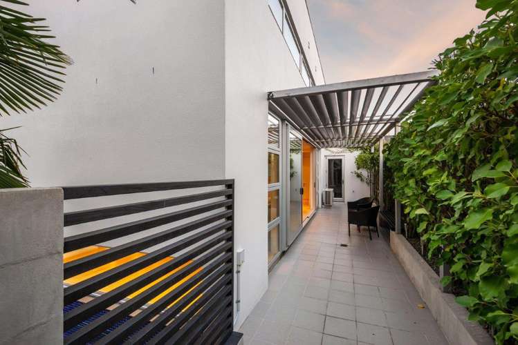 2/184 Peterborough Street Christchurch Central_13