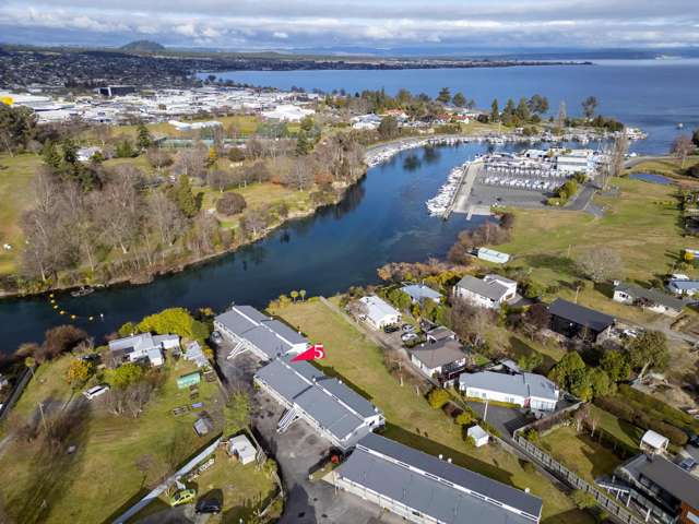 Premium Taupo Apartment with Outstanding Views