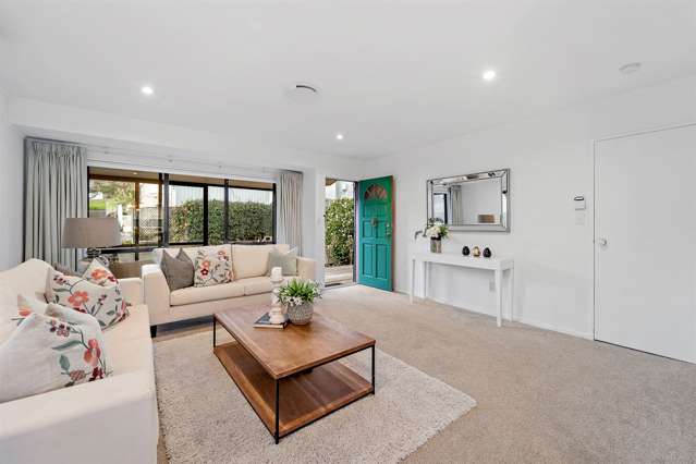 2/30 Selwyn Crescent Forrest Hill_3