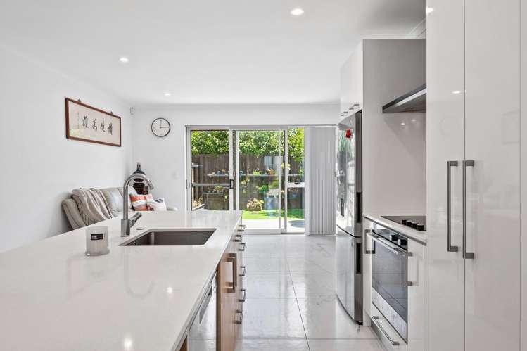 53 Glidepath Road Hobsonville_3