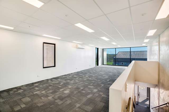 2/20 Highgate Parkway Silverdale_3