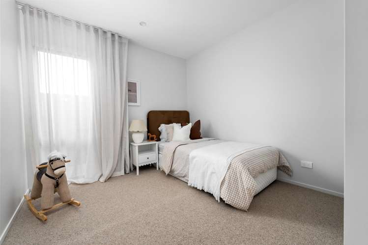 17 Horseshoe Terrace Baverstock_14