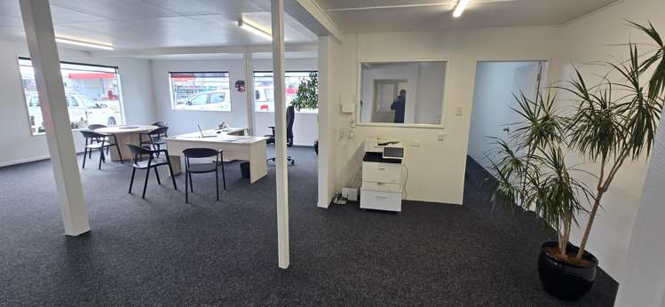 820 Tremaine Avenue Palmerston North Central_8