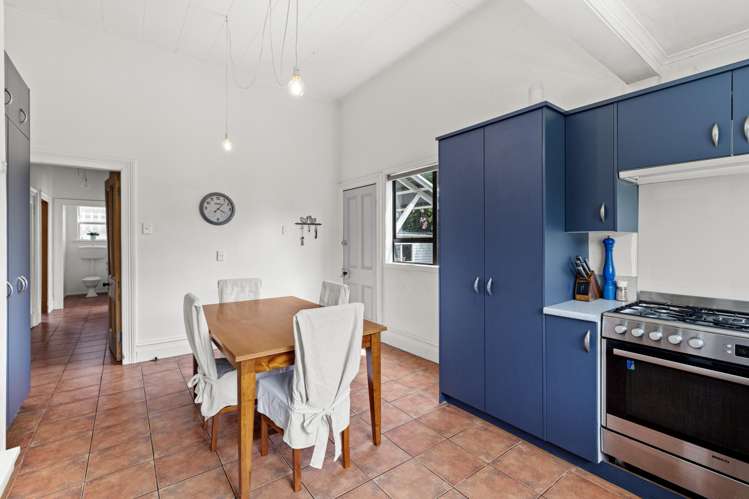 11B Peakes Road St Johns Hill_7