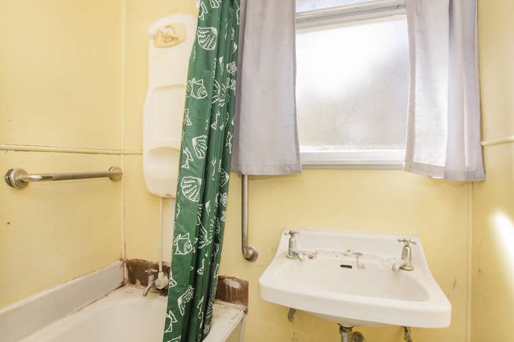 21 Glasgow Crescent Kaiti_15