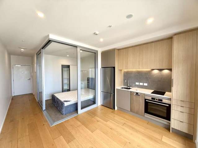 416/9 Madeira Lane 1672_3