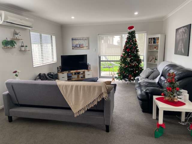 8a Ropata Avenue Point England_1