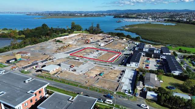 Shovel-ready townhouse project – Limeburners Bay