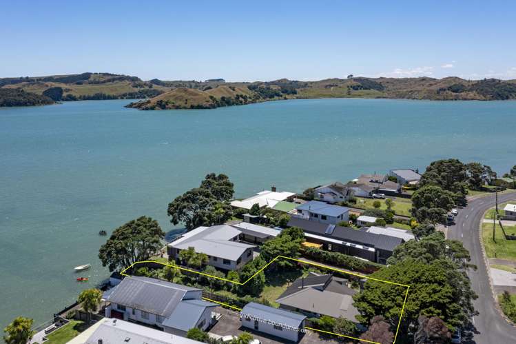 64 Wallis Street Raglan_47