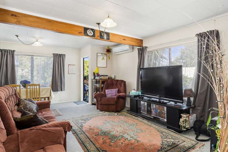 4/7 Greenpark Way Greerton_3