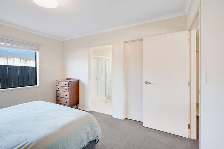30 & 30A Sirius Crescent Rototuna North_12