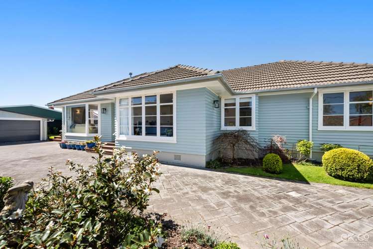 9 Derwent Lee Grove Epuni_21