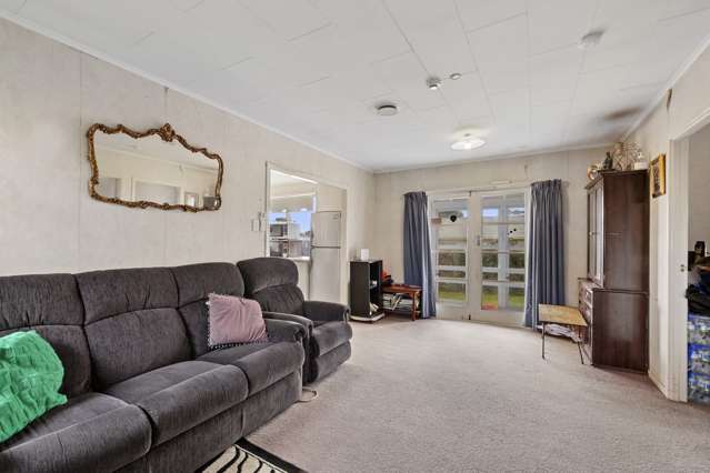 44 Clifton Drive Waitara_3