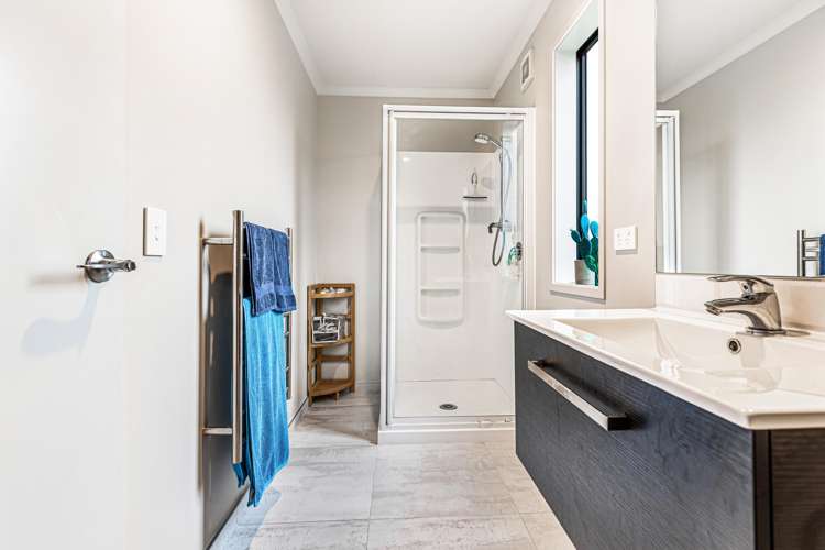 22 Peihana Road Hobsonville_15