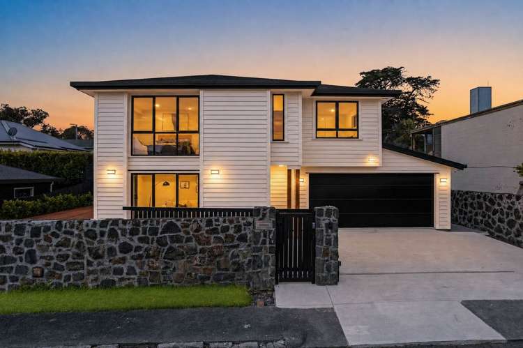 8 Selcourt Road Mt Albert_32