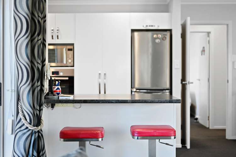 60 Stan Heather Drive Glenview_8