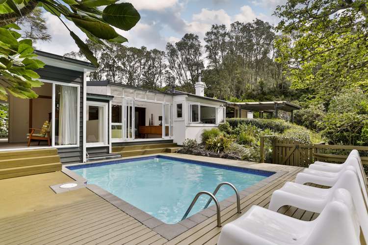 111 Scenic Drive Titirangi_18