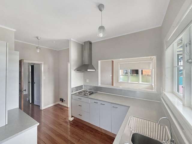 16 Churchill Street 11640_1
