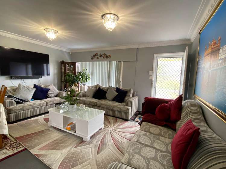 2/49 Wallace Road_0