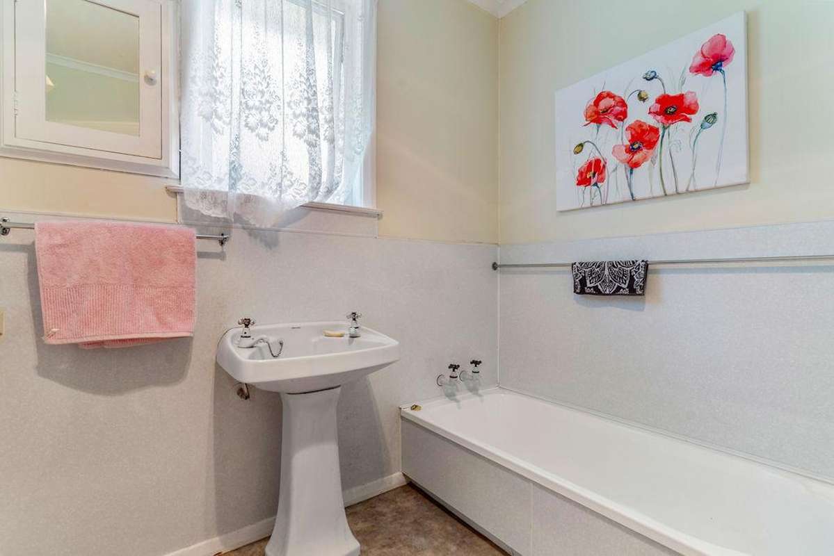 4 Armstrong Avenue_3