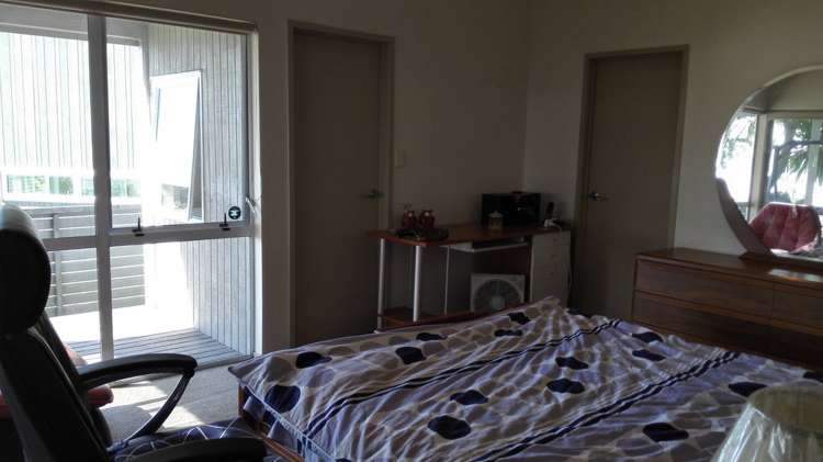 64 Spinnaker Drive Te Atatu Peninsula_19