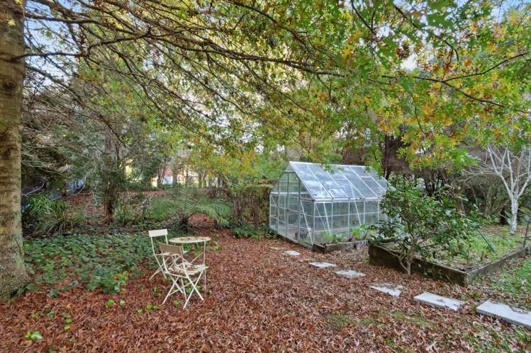 28 Wicklam Lane Greenhithe_46